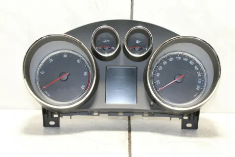 Article EYAX