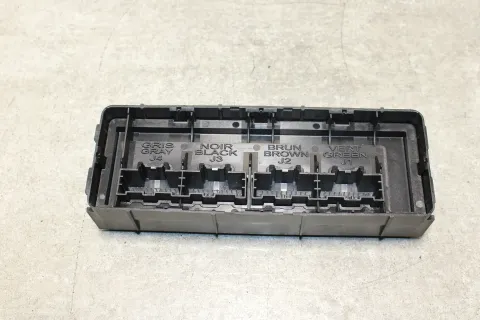Article D9Y2
