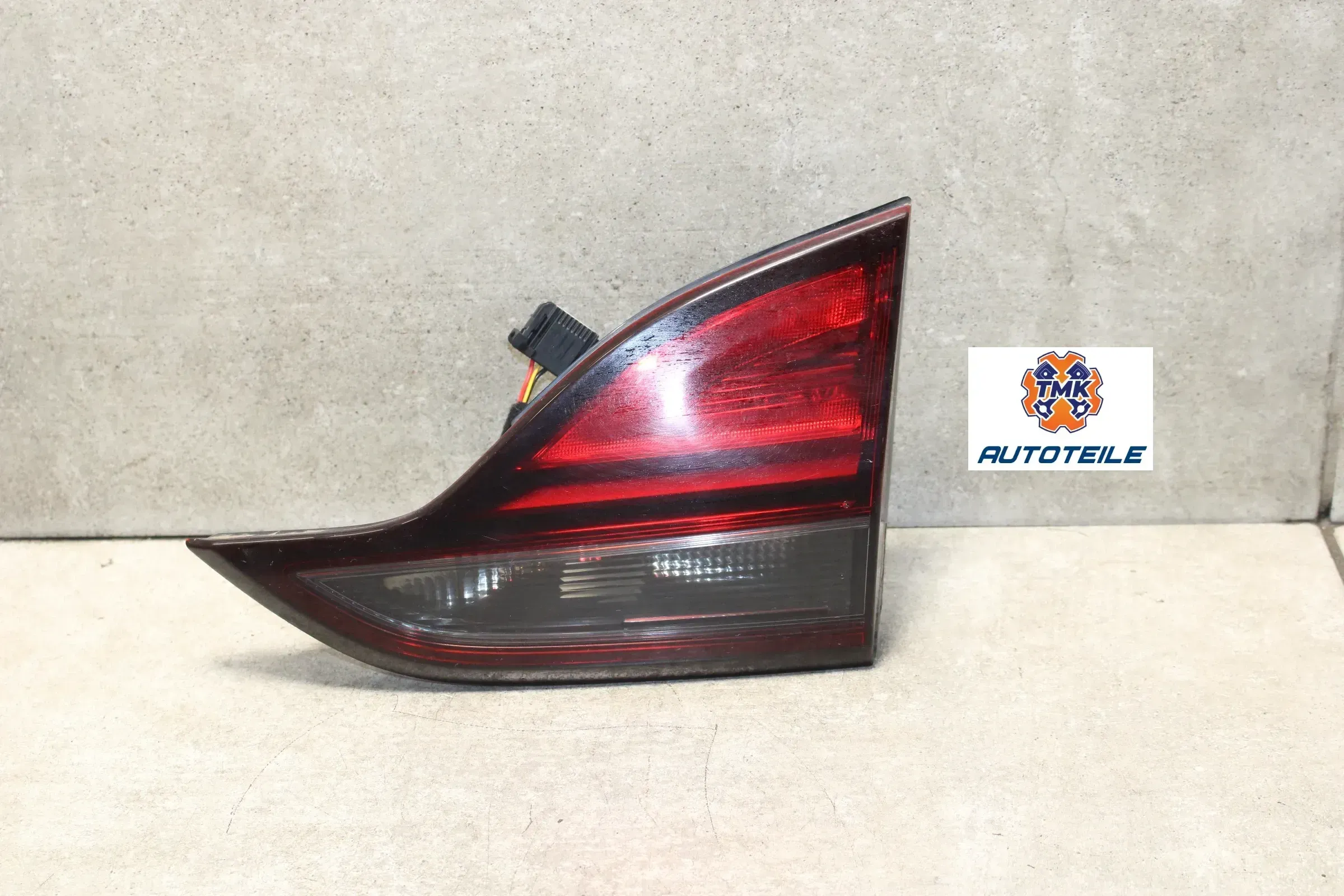 Opel Zafira C Tourer Rücklicht Rückleuchte Beifahrerseite rechts innen LED 13292359 AAF - Bild 1