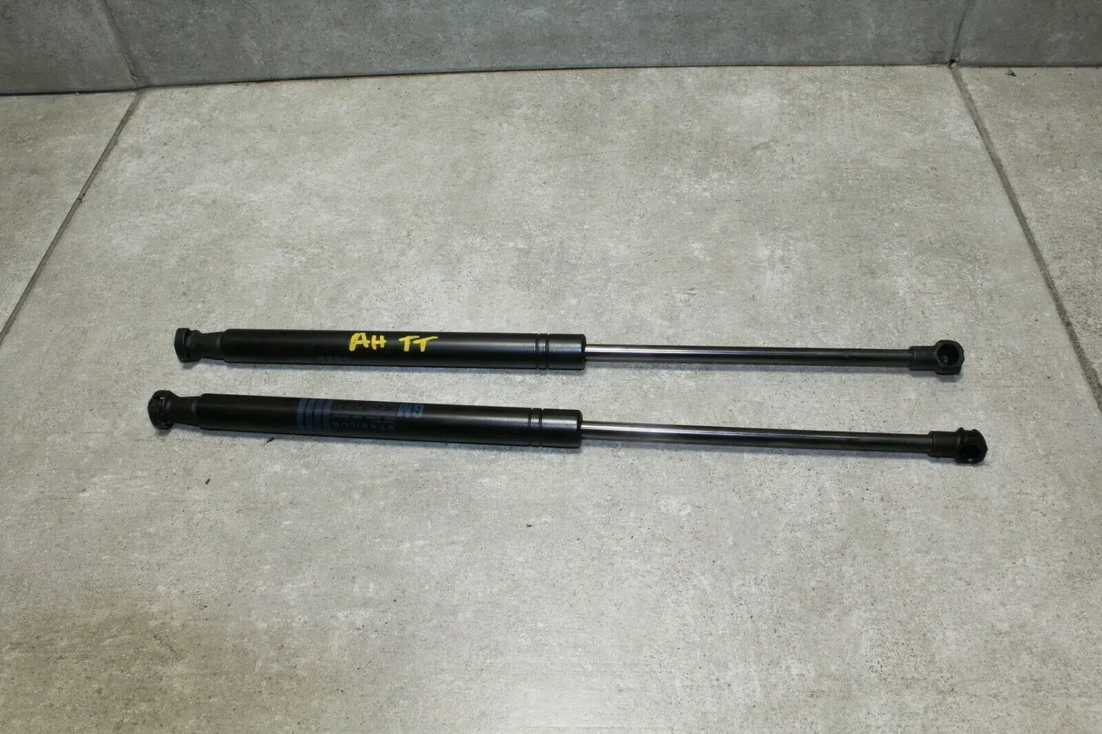 Heckklappendämpfer Gasdruckdämpfer Dämpfer Heckklappe SET Opel Astra H TT - Bild 1