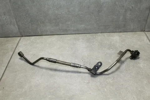 Background image for Ölleitung Leitung Öl Rücklaufleitung Opel Astra J 429147374