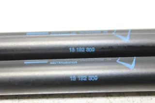 Opel Corsa D 5 Türer Heckklappendämpfer Gasdruckdämpfer Heckklappe SET 13182309 - Bild 2