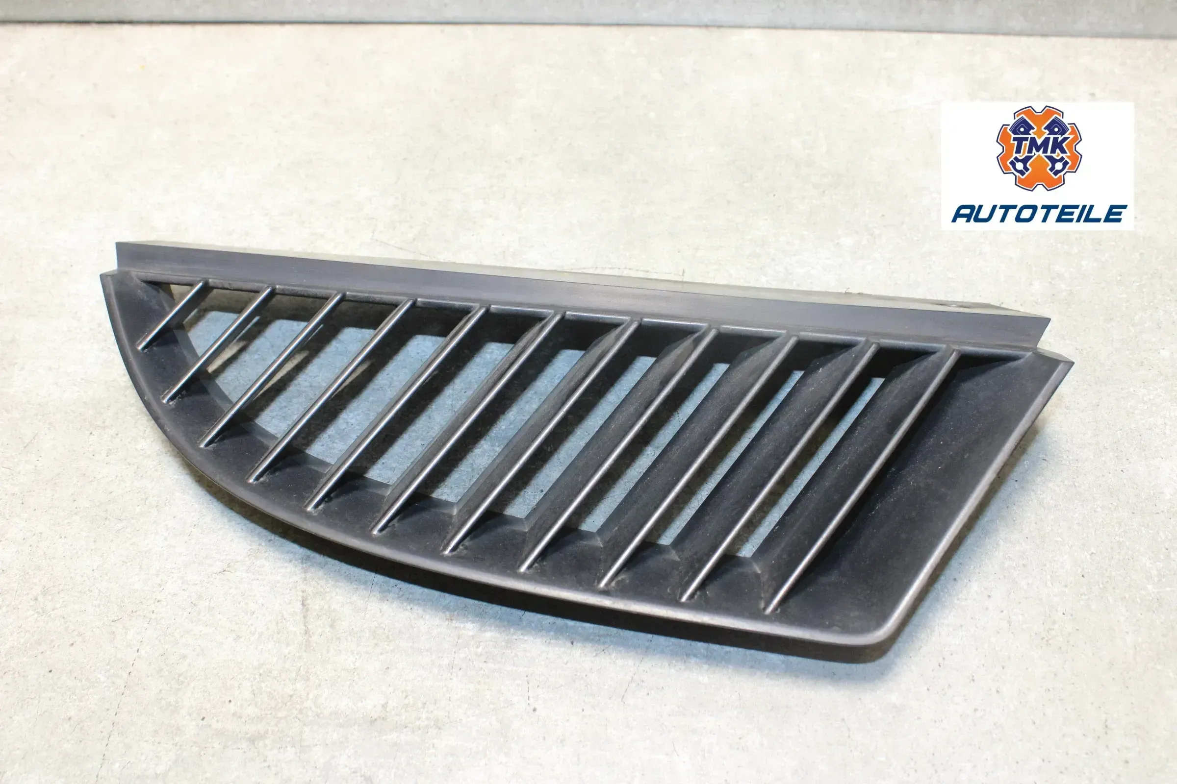 Mitsubishi Colt CZC Gitter Stoßstange vorne rechts MN127774 - Bild 1