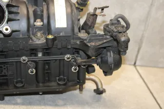 Opel Corsa D Astra H Ansaugbrücke Ansaugkrümmer 1.4 Z14XEP 55557904 DP - Bild 4