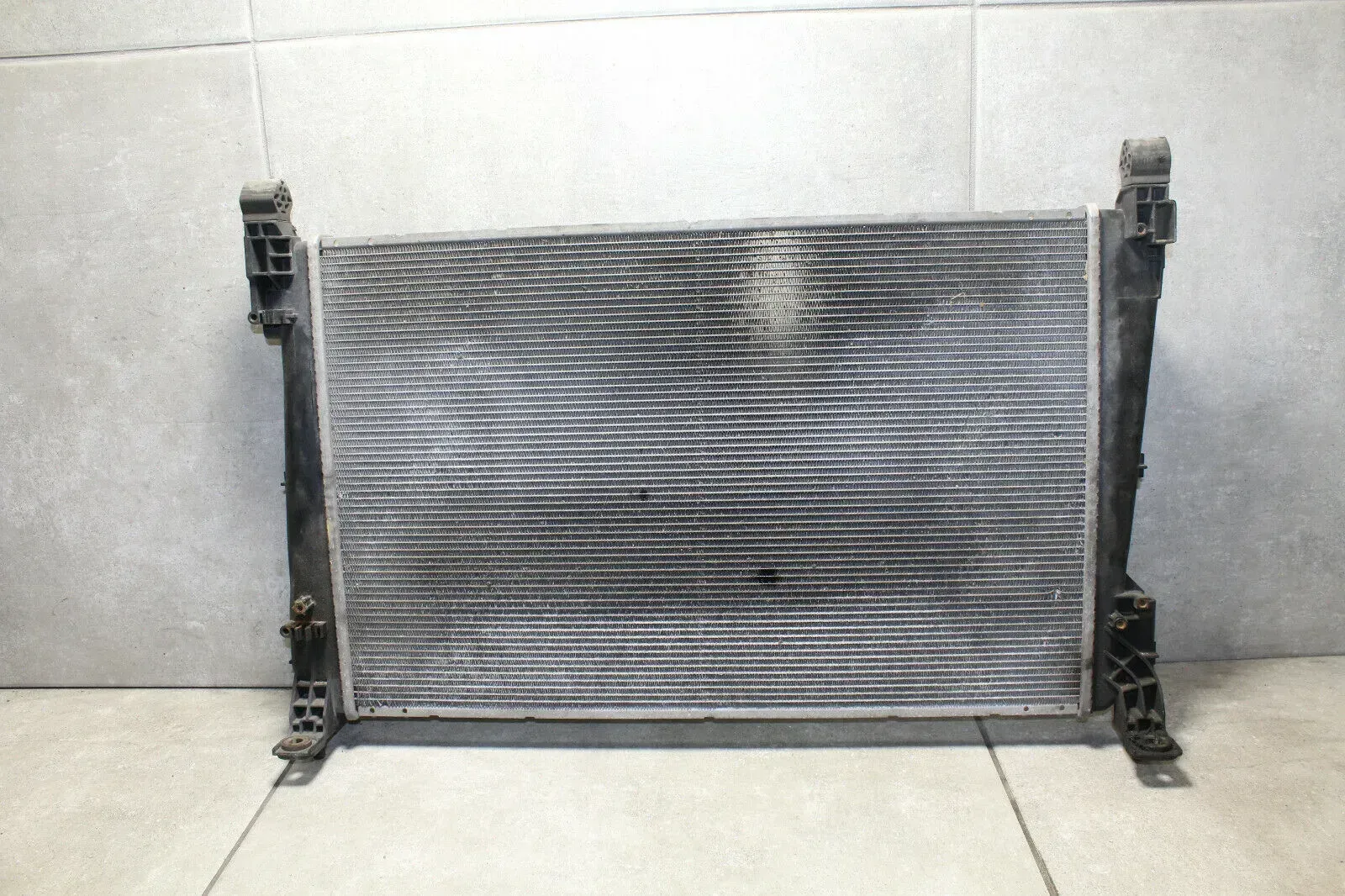 1,3 CDTi 55 KW Wasserkühler Kühler Motorkühler Z13DTJ Opel Corsa D 44092670 - Bild 1