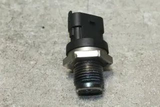 Corsa D Railsensor Drucksensor Kraftstoffsensor Z13DTJ 1,3 CDTI Opel 0281002706 - Bild 2