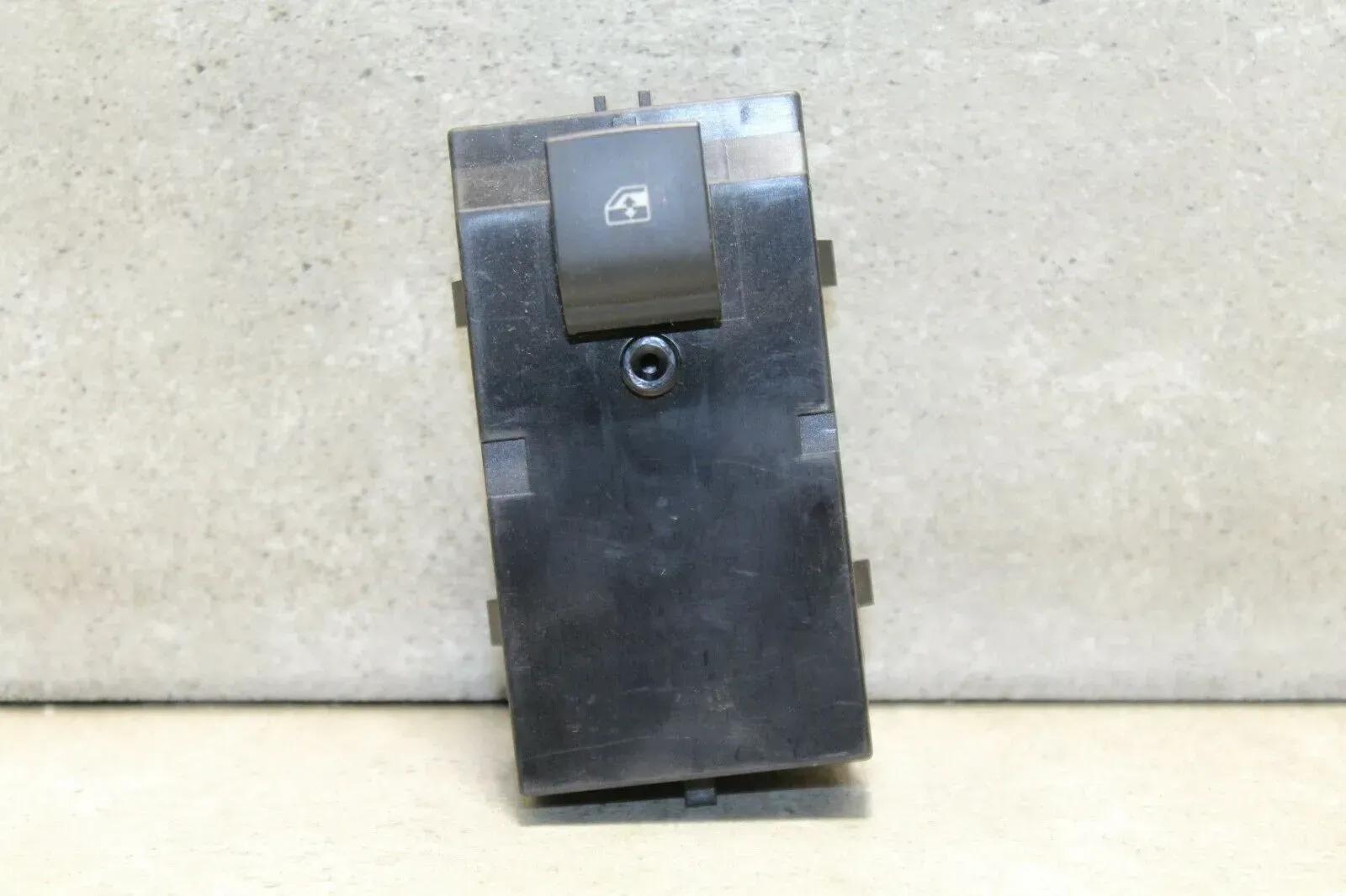 Fensterheberschalter Schalter Fensterheber vorne rechts Opel Meriva B 13301886 - Bild 1