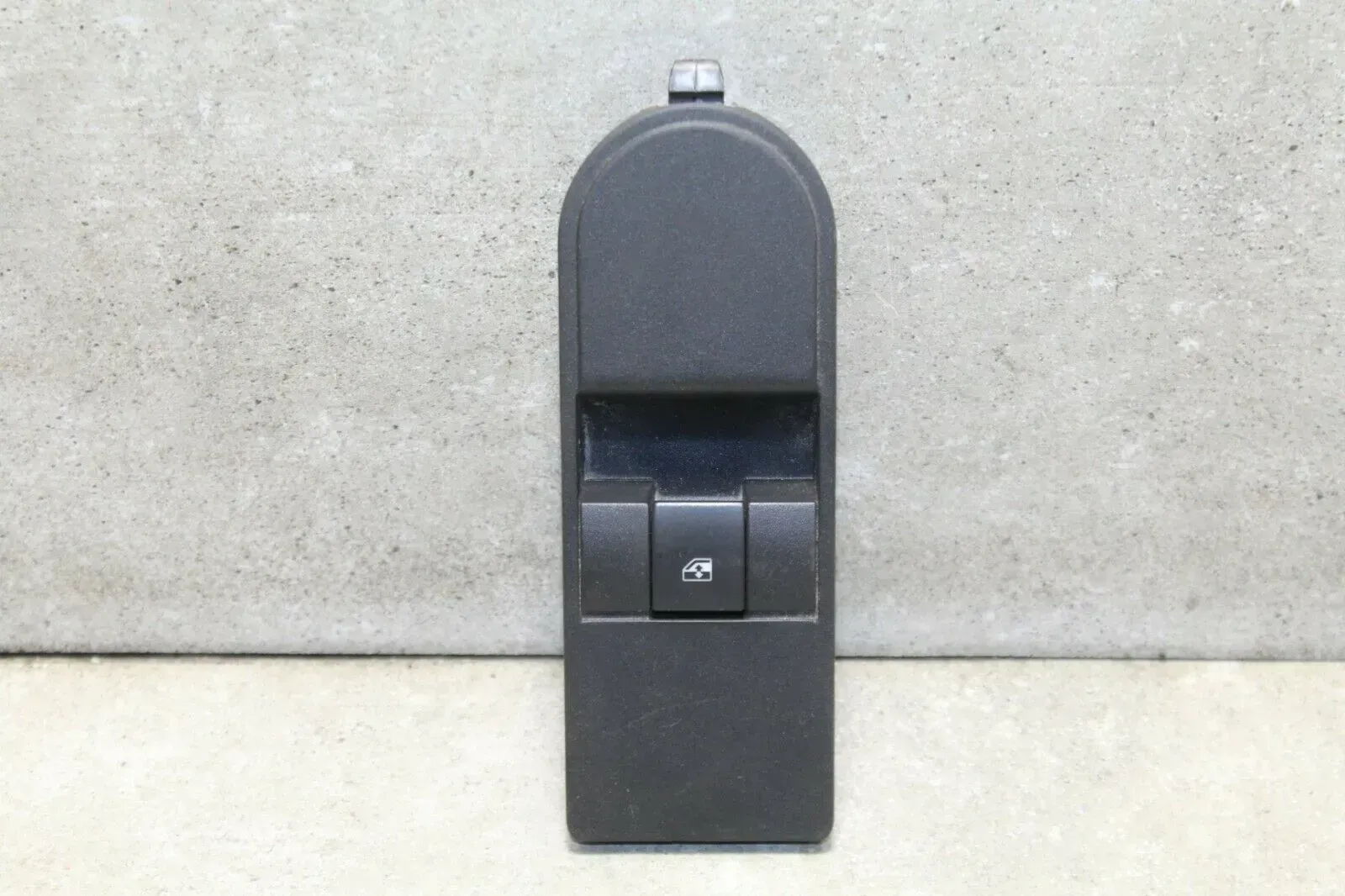 Fensterheberschalter Schalter Fensterheber vorne rechts Opel Zafira B 13197132 - Bild 1