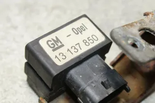 Zafira B Beschleunigungssensor Sensor 13137850 Opel - Bild 4