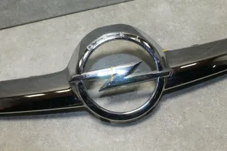 Chromleiste Chromblende Kühlergrill vorne Opel Karl 95238849 - Bild 5