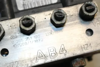Opel Corsa D ABS Hydraulikblock Steuergerät 13321075 AB4 - Bild 4