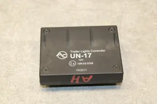Opel Astra H Zafira B Trailer Lights Controller Anhängerkupplung Steuergerät UN-17 10R035755 - Bild 3