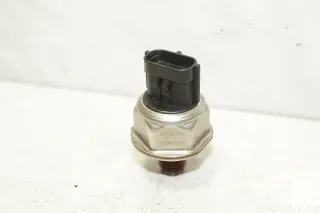 Opel Astra H Zafira B 1,9 Drucksensor Kraftstoffdrucksensor Z19DTH 07300318129 - Bild 1