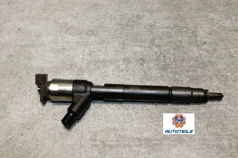Background image for Opel Astra K Einspritzdüse Injektor 1.6 B16DTE B16DTU Denso 55578075