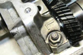 3,0 Nockenwellengehäuse Nockenwellen Nockenwelle vorne Z30DT Opel Vectra C - Bild 4