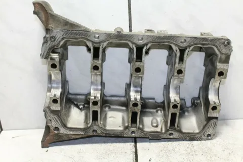 Background image for 1,3 CDTi Kurbelwellenblock Kurbelwellenlager Z13DTJ Opel Corsa D 73500430