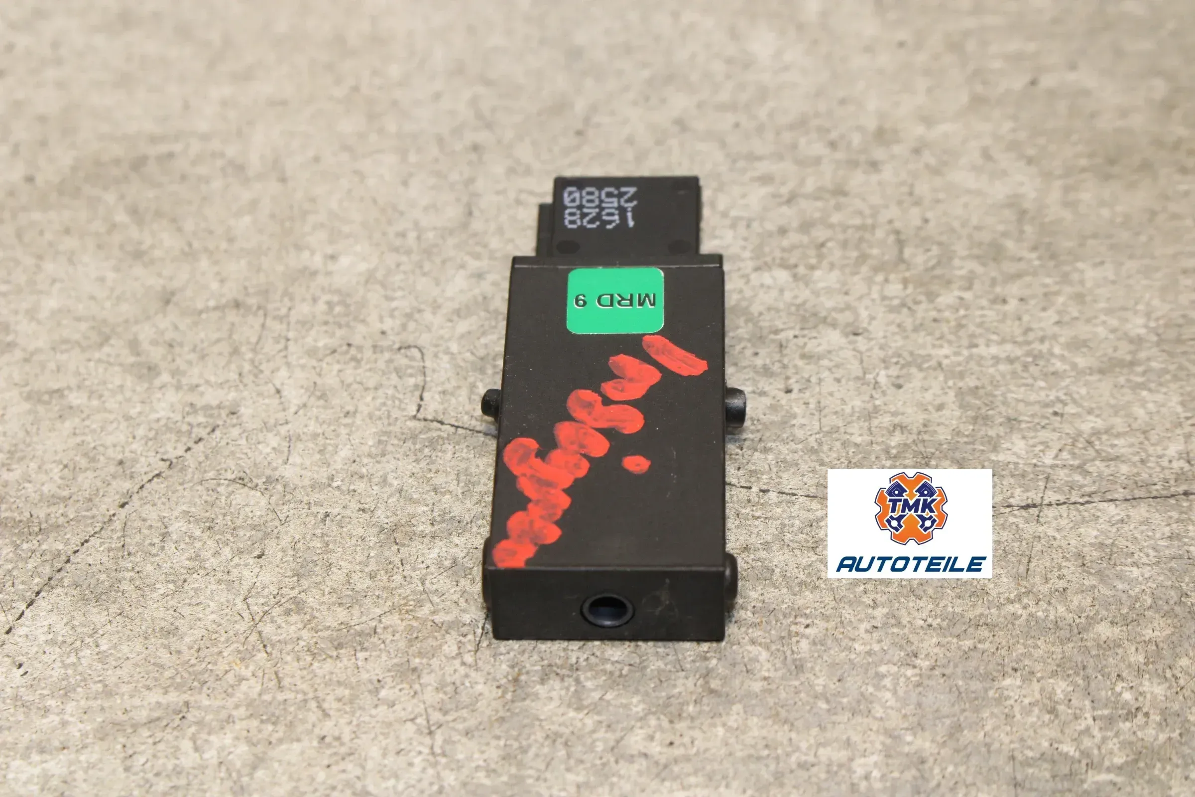 Opel Insignia A Anschluss Adapter AUX 16282580 - Bild 1