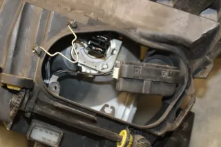 Opel Corsa D Scheinwerfer Rechts Beifahrerseite Halogen 13186382 EF - Bild 7