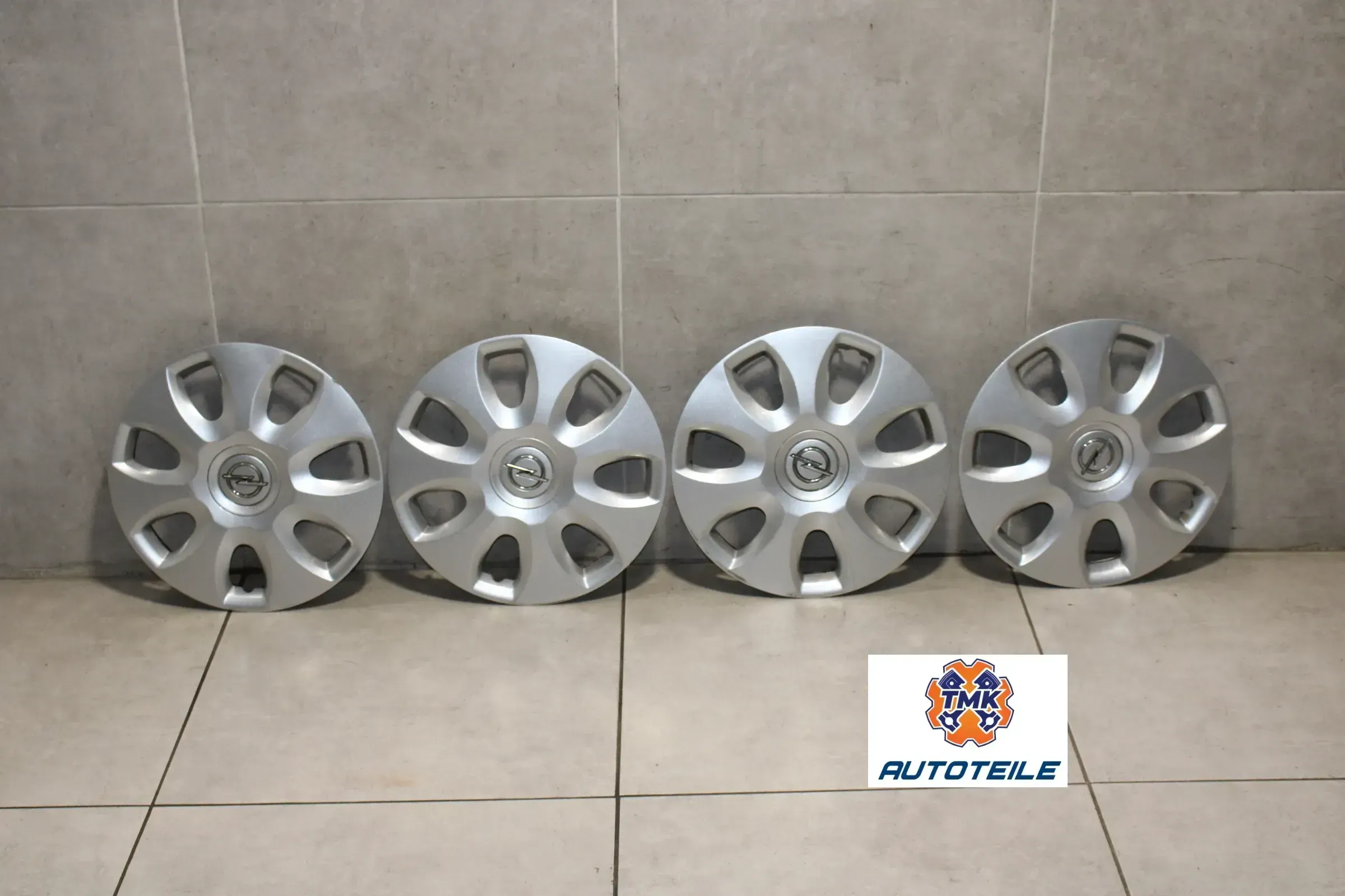Opel Corsa D Radkappen Radblenden Radzierblenden 15 Zoll 13265184 2492 - Bild 1