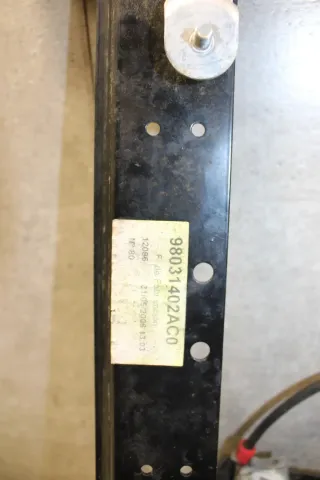 Mitsubishi Colt CZC Fensterheber Fensterhebermotor Vorne Rechts 98031402AC0 - Bild 8