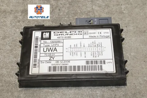 Background image for Opel Vectra C Zafira B Steuergerät Bluetooth Delphi Grundig 13252891 UHP4 UWA 497316088