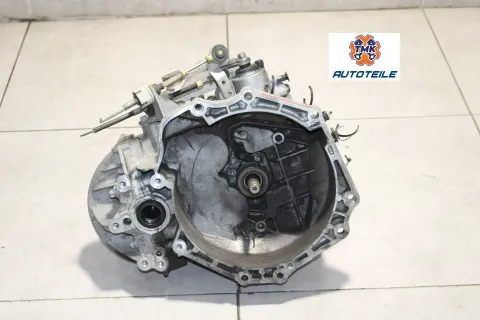 Background image for Opel Astra K 1.6 CDTI 81 KW 110 PS B16DTE Getriebe M32 6 Gang Schaltgetriebe