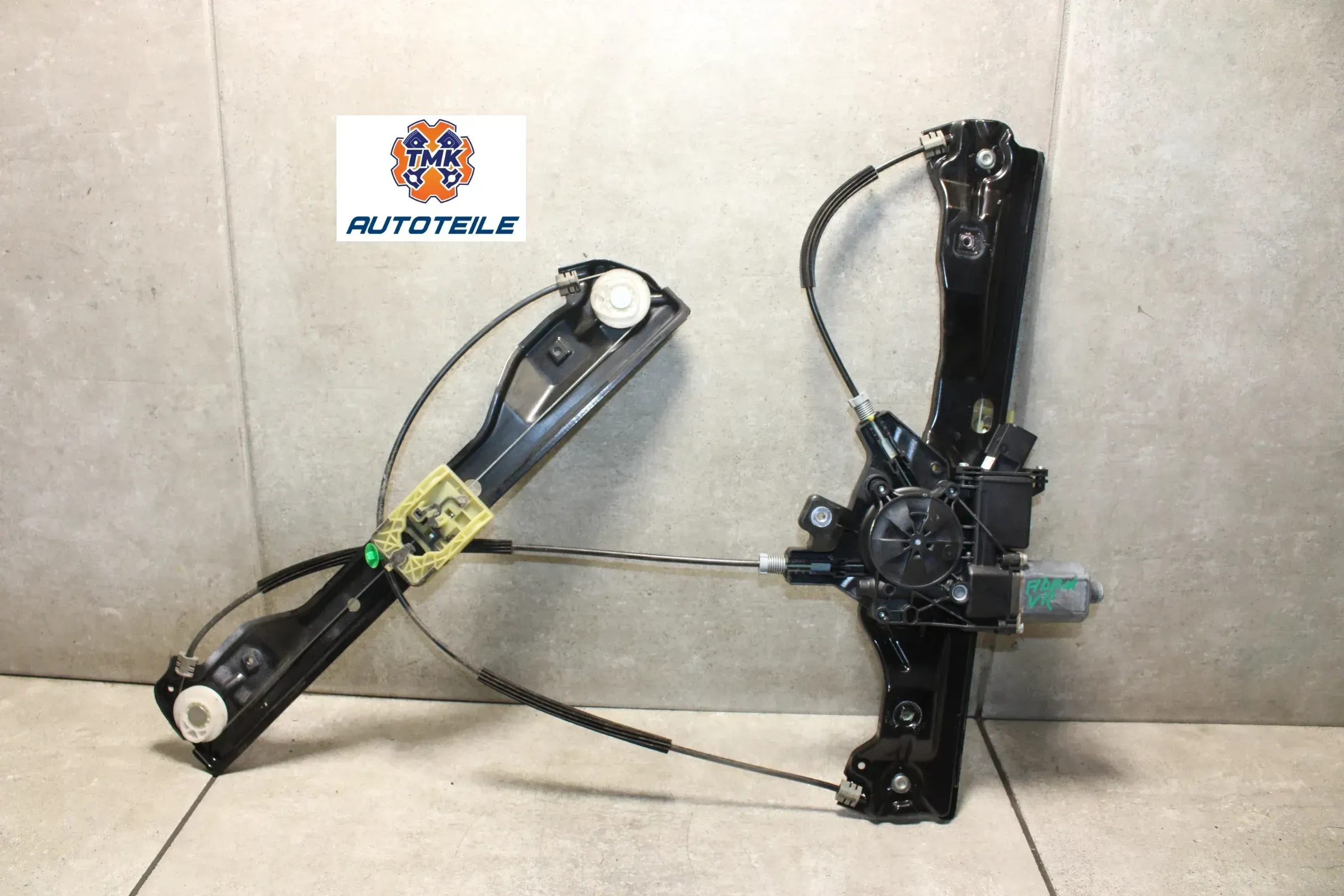 Opel Adam Fensterheber Fensterhebermotor vorne rechts 13350350 - Bild 1