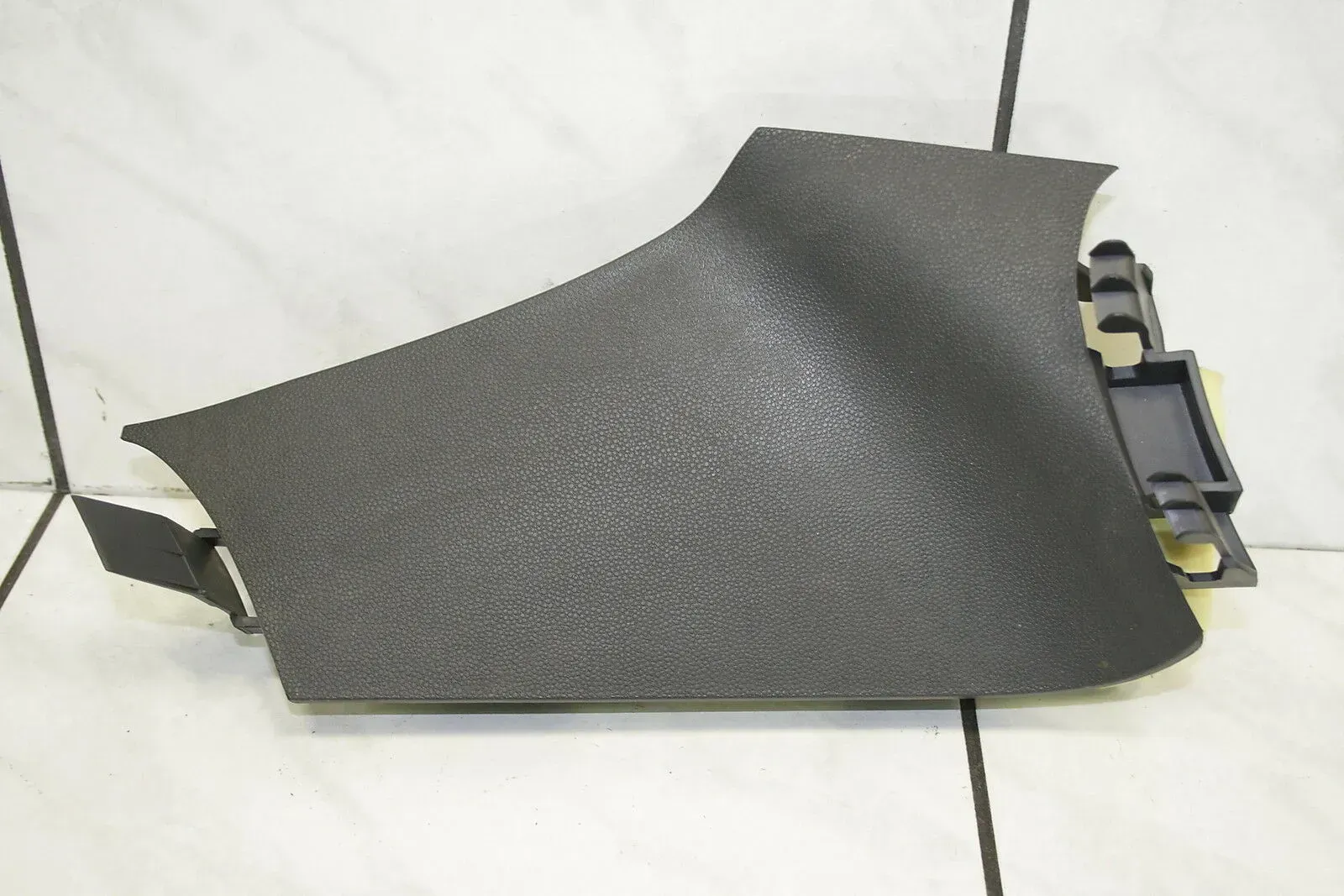 Opel Zafira B Verkleidung Armaturenbrett Dreieckscheibe Oben Rechts 13158716 - Bild 1