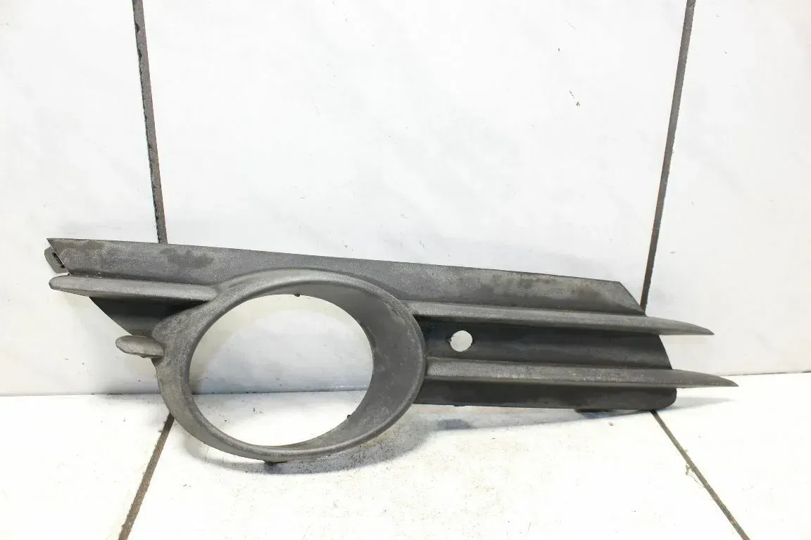 Opel Corsa D Blende Abdeckung Verkleidung NSW Nebelscheinwerfer rechts 13211479 - Bild 1
