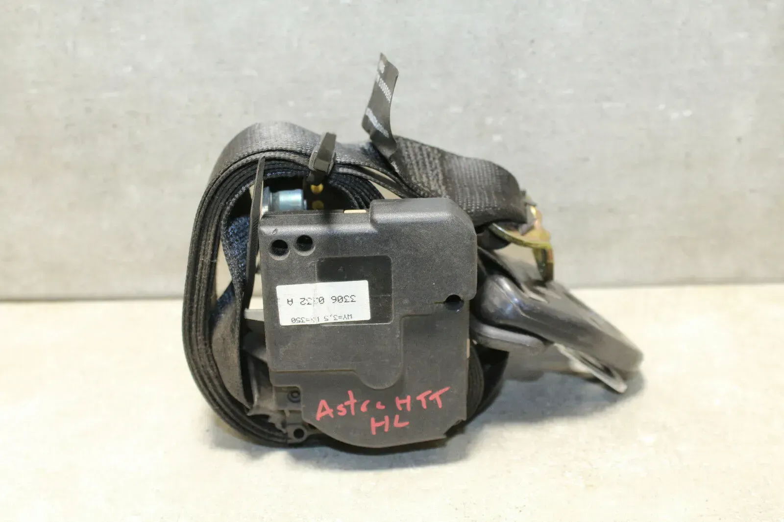 Gurt Sicherheitsgurt Anschnallgurt hinten links Opel Astra H Twintop 13188893 - Bild 1