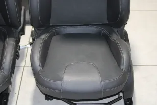 Opel Adam Sitzausstattung Sitze vorne hinten Teilleder Sitzheizung Isofix - Bild 5