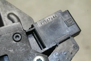 Zafira C Heckklappenschloss Schloss Heckklappe Kofferraum ZV Opel 13587646 - Bild 5