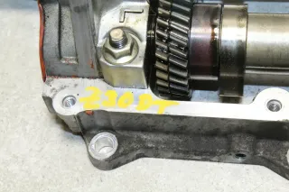 3,0 Nockenwellengehäuse Nockenwellen Nockenwelle vorne Z30DT Opel Vectra C - Bild 3