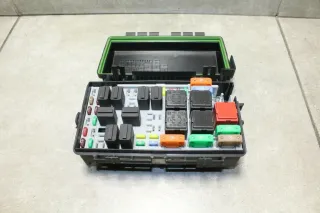 Sicherungskasten Relaiskasten Sicherungen Relais Opel Corsa D 13217395 EJ - Bild 1