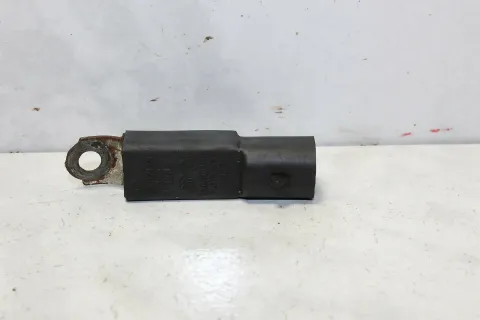 Background image for Opel Astra G Zafira A Entstörkondensator Kondensator Sensor 09173956