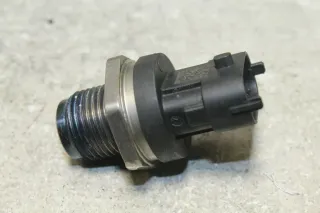 Corsa D Railsensor Drucksensor Kraftstoffsensor Z13DTJ 1,3 CDTI Opel 0281002706 - Bild 3