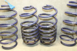 Opel Astra H Caravan Fahrwerk Stoßdämpfer Federn H&R SET 91043 - Bild 3