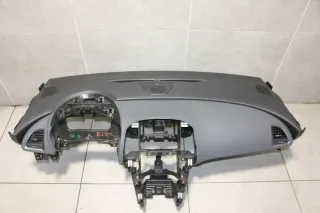 Opel Astra J GTC Armaturenbrett Cockpit - Bild 5