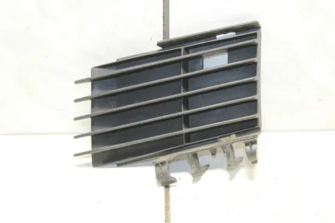 Background image for Opel Vectra C VFL Blende Abdeckung Verkleidung Stoßstange vorne links 09186127