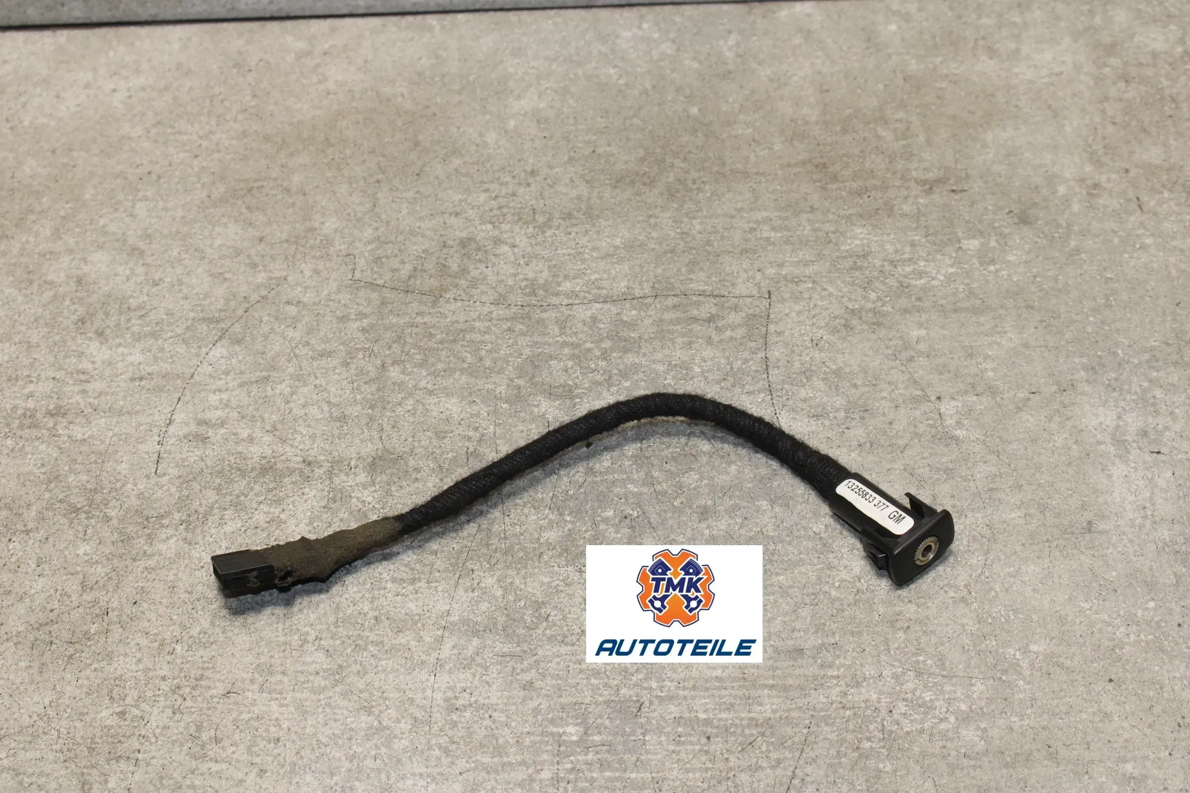 Opel Vectra C Anschluss Adapter AUX 13255833 - Bild 1