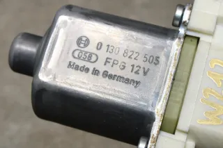 Mercedes E-Klasse W212 S212 Fensterhebermotor hinten links A2048200542 - Bild 3