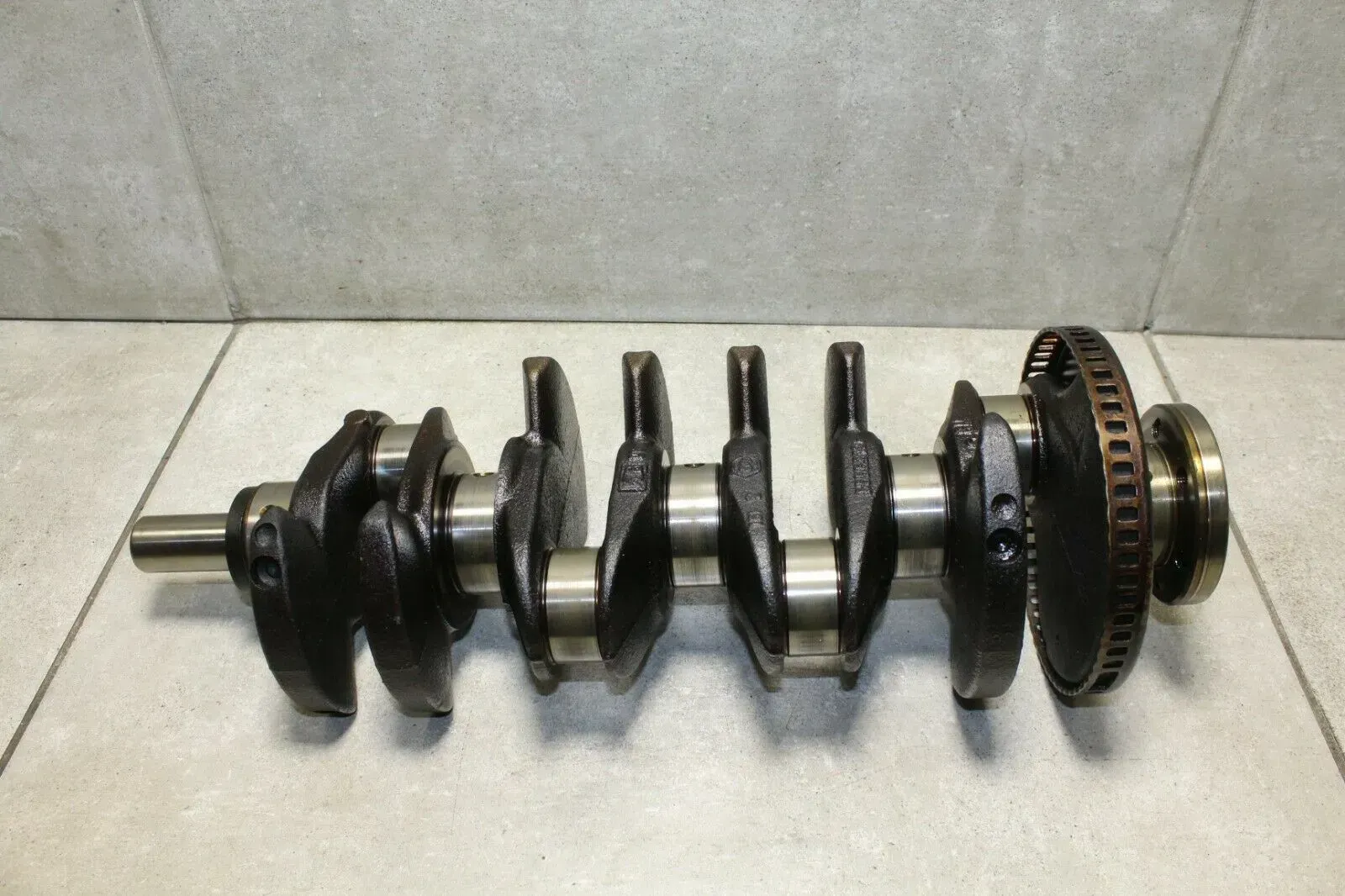 2,2 Direct 114 KW Kurbelwelle Z22YH Opel Vectra C Signum 55563128 - Bild 1