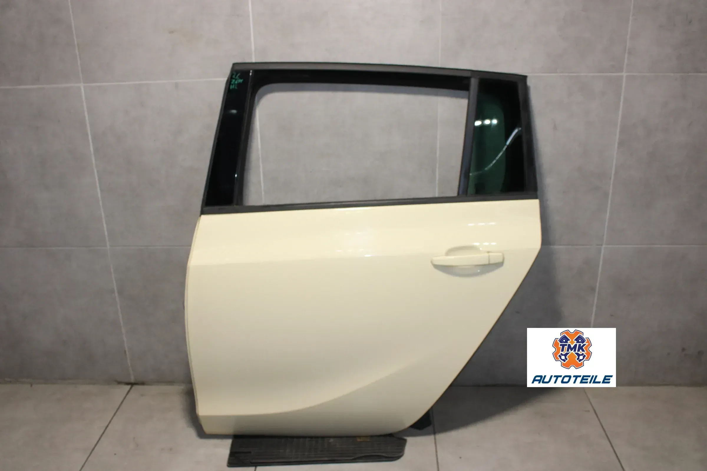 Opel Zafira C Tourer Tür hinten links Fahrerseite Z611 Taxi Hellelfenbein - Bild 1