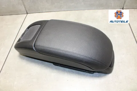 Background image for Opel Zafira C Armlehne Lehne  Armauflage MIttelarmlehne 20921546
