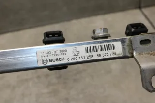 Opel Meriva B Corsa D Einspritzleiste Einspritzdüsen 1,4 A14XER 55572731 0280151258 0280158181 - Bild 4