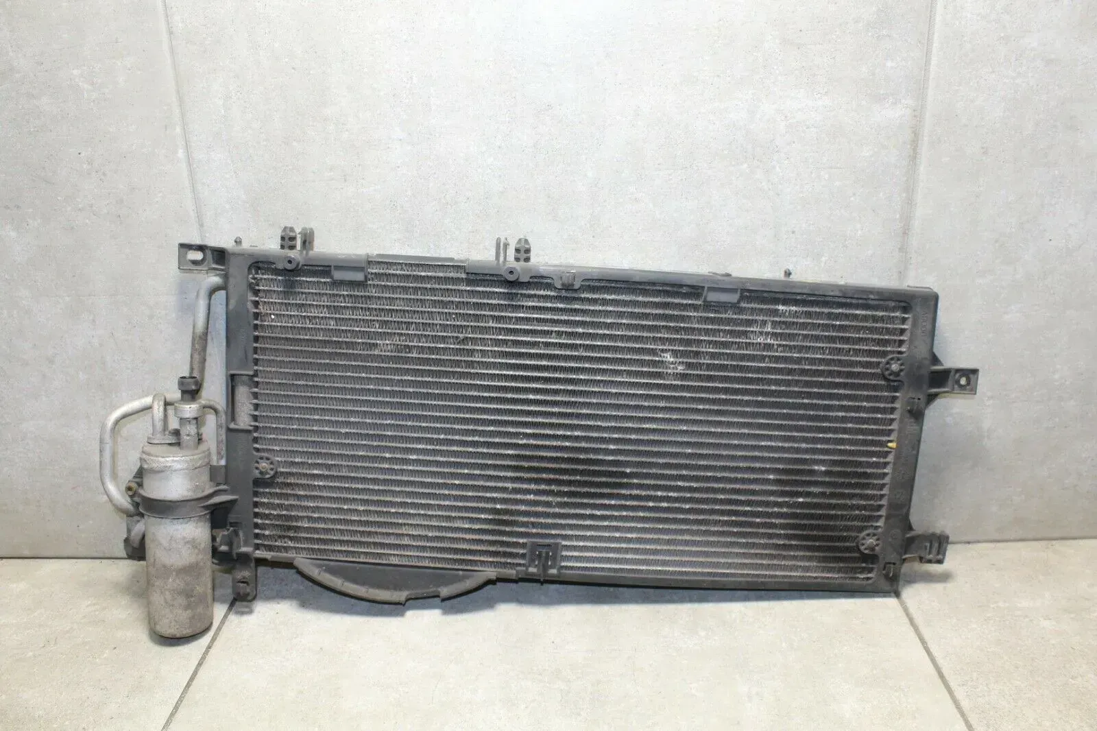 Tigra B Klimakondensator Kondensator Klimakühler Z13DT 1,3 CDTI 13106020 Opel - Bild 1