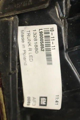 Opel Astra J GTC Rücklicht Rückleuchte Beifahrerseite Hinten Rechts innen LED 13281880 - Bild 6