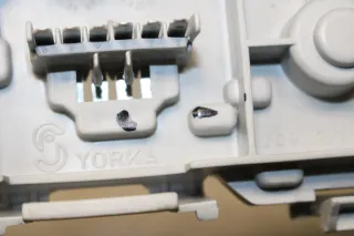 Opel Vectra C GTS Lampenträger Rückleuchte hinten Rechts - Bild 5