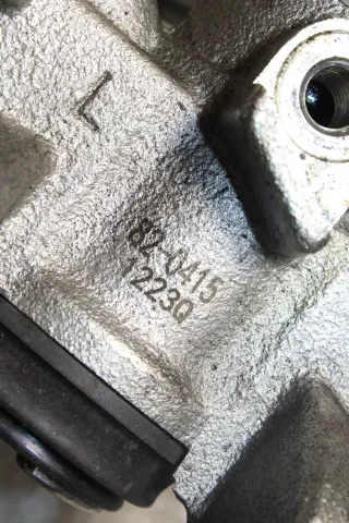 Opel Astra J Bremszange Bremssattel hinten links A17DTJ 82-0415 - Bild 4