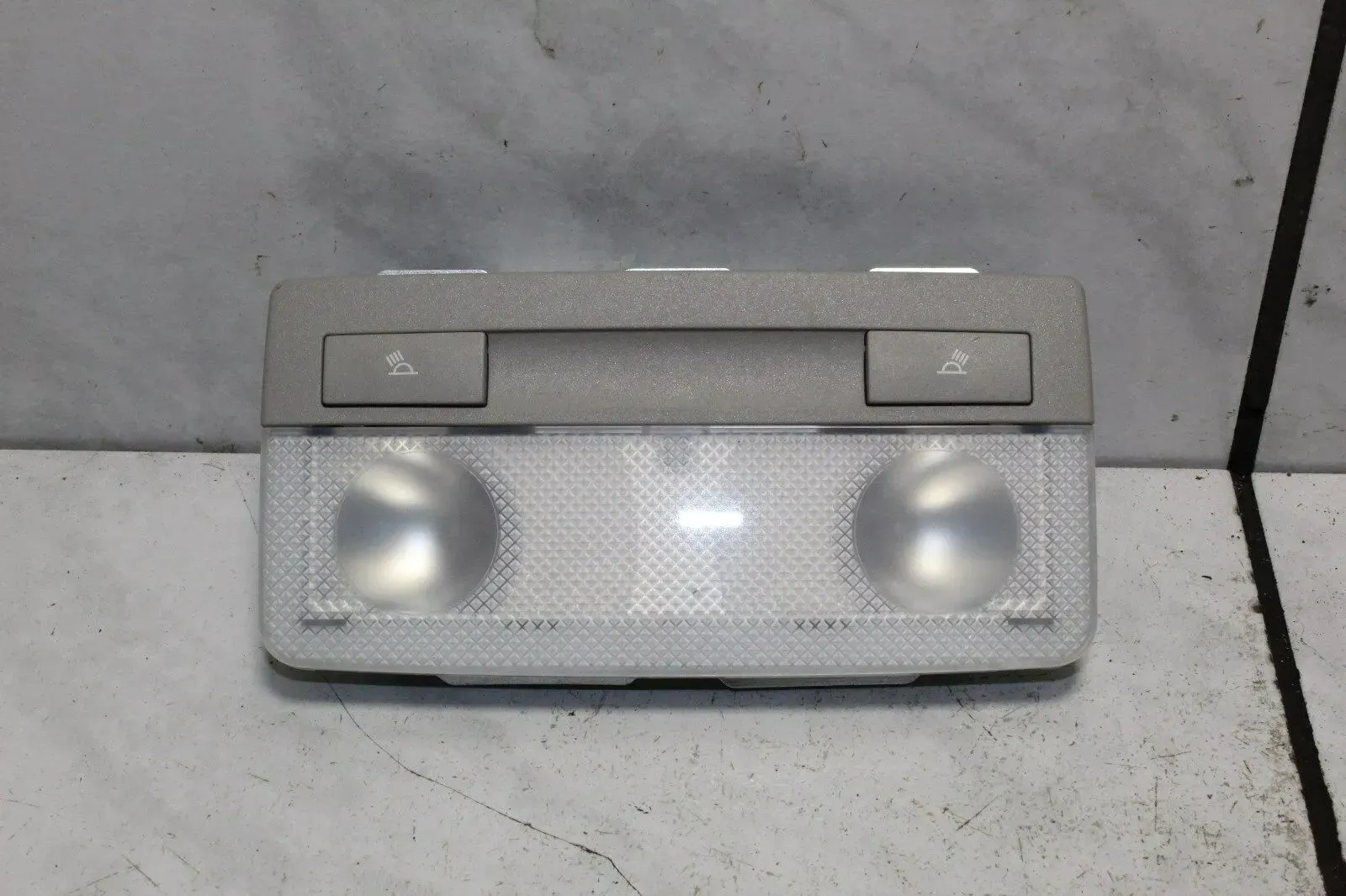 Opel Meriva B Innenraumbeleuchtung Innenraumlicht Licht Leseleuchte 22774329 - Bild 1
